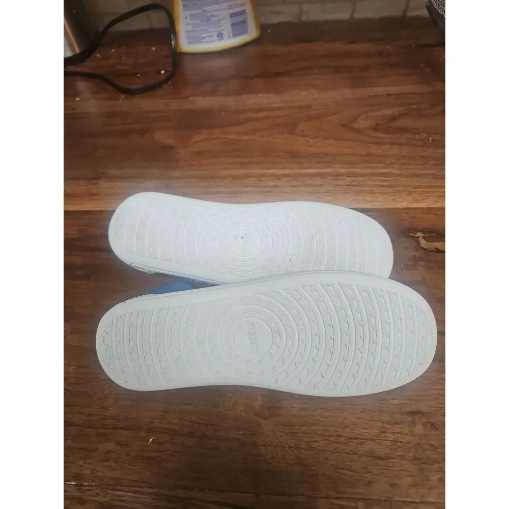Speedo Junior M Water Shoes, Worn Once‎